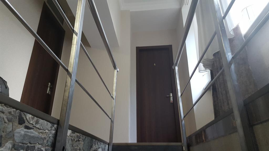 Nino'S Hotel On Tsamebuli Tbilisi Eksteriør bilde